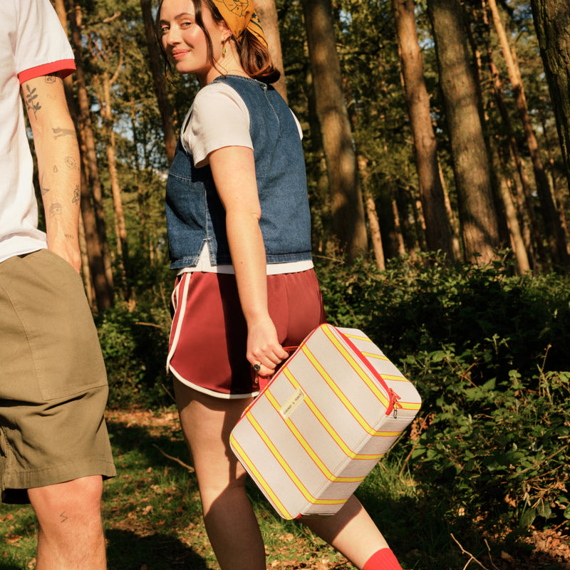 Grind x Peanuts Picnic Cooler Bag Bundle image